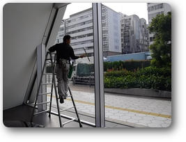 ショールームガラス清掃 ショールームガラス清掃